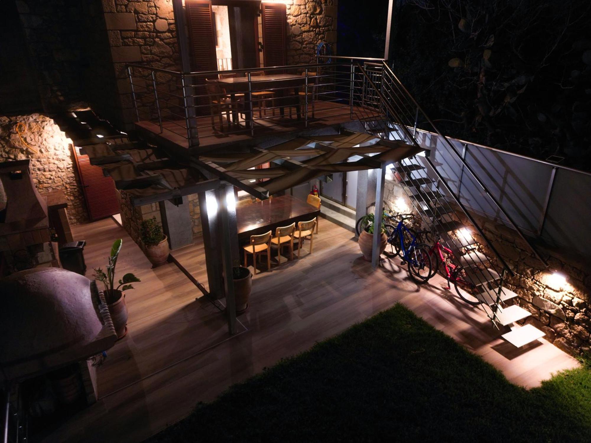 Heated Private Ozone Salt Pool, Jacuzzi, Cinema Inside & Outside, Ping Pong, Billiard, Ps5, Playground, Giant Chess, Giant Monopoly, Table Football, 3X Surround Sound - Villa Rokka Luxe Kíssamos Exterior foto