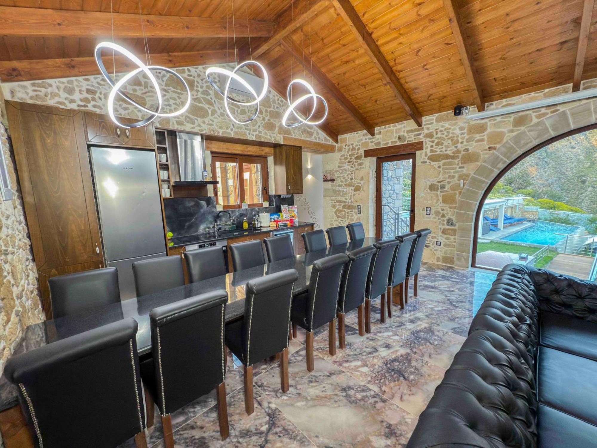 Heated Private Ozone Salt Pool, Jacuzzi, Cinema Inside & Outside, Ping Pong, Billiard, Ps5, Playground, Giant Chess, Giant Monopoly, Table Football, 3X Surround Sound - Villa Rokka Luxe Kíssamos Exterior foto
